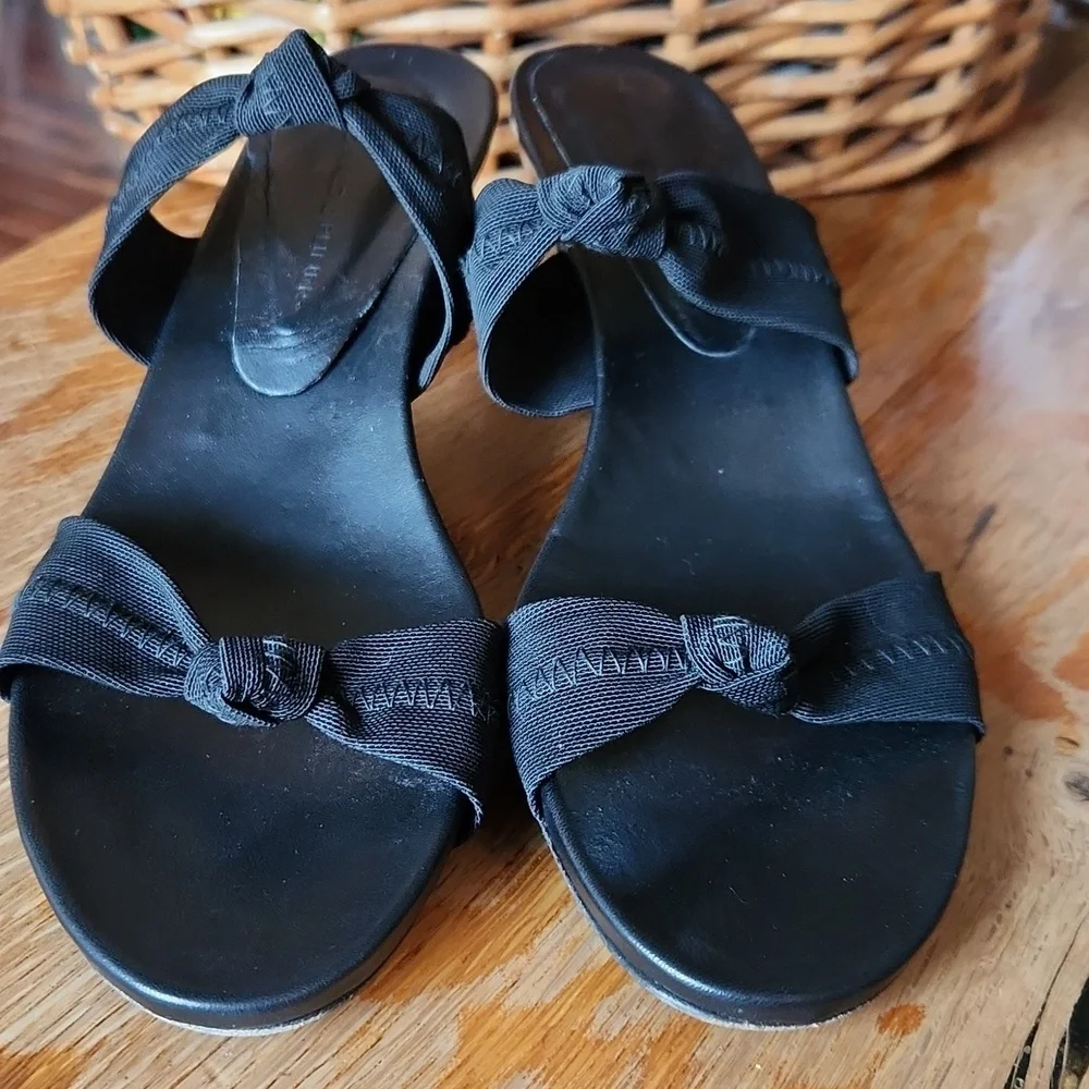 Donald J. Pliner‎ Kitten Heel Slide On Black Leather Sandals Size 9.5 N